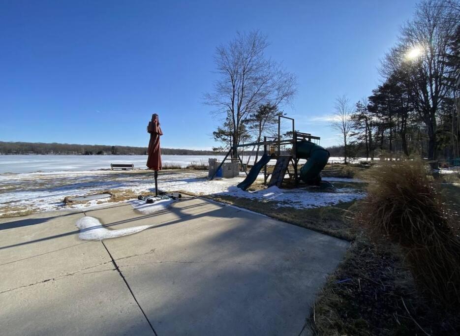 Сasa de vacaciones Hideaway - Lakehouse/spa/dock/ Pocono Summit