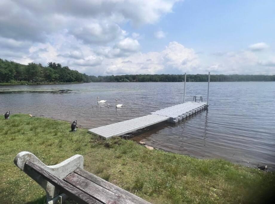 Hideaway - Lakehouse/spa/dock/ * Pocono Summit