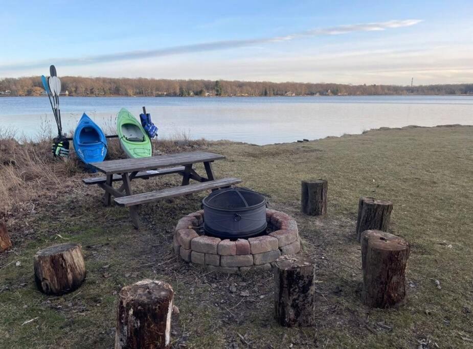 Hideaway - Lakehouse/spa/dock/ * Pocono Summit